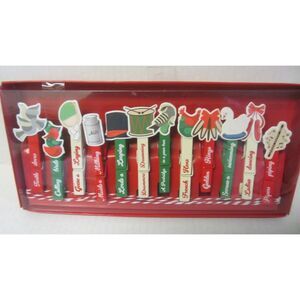 NEW  PEPPERMINT & PINE  CLOTHES PIN & CORD CHRISTMAS CARD DISPLAY 12 DAYS XMAS
